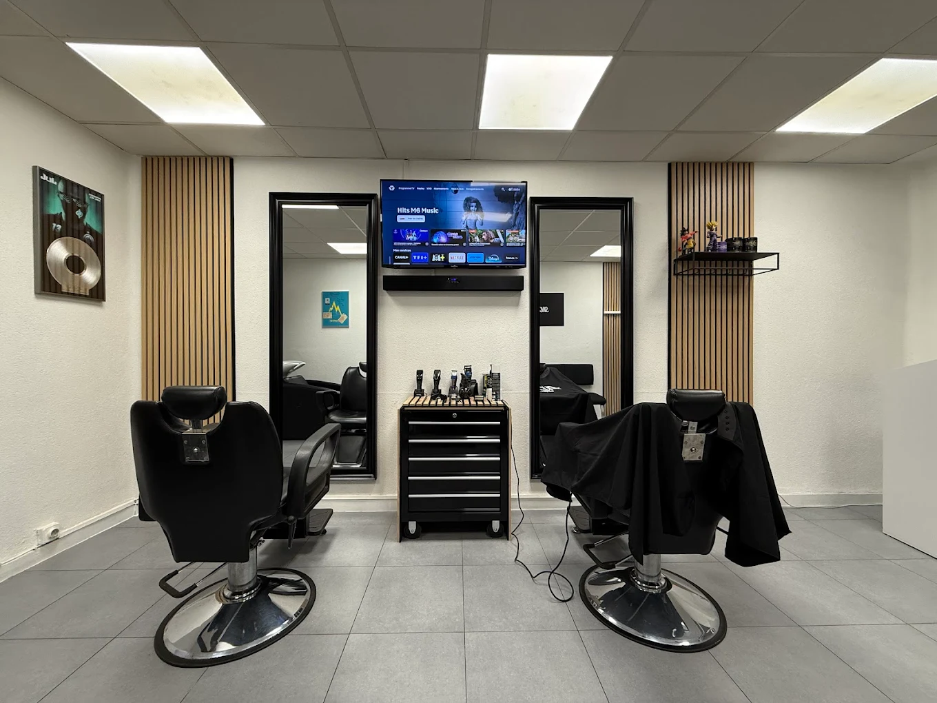 Intérieur du salon AD BARBER